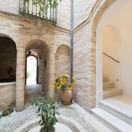 Al Belvedere Bed & Breakfast 3*